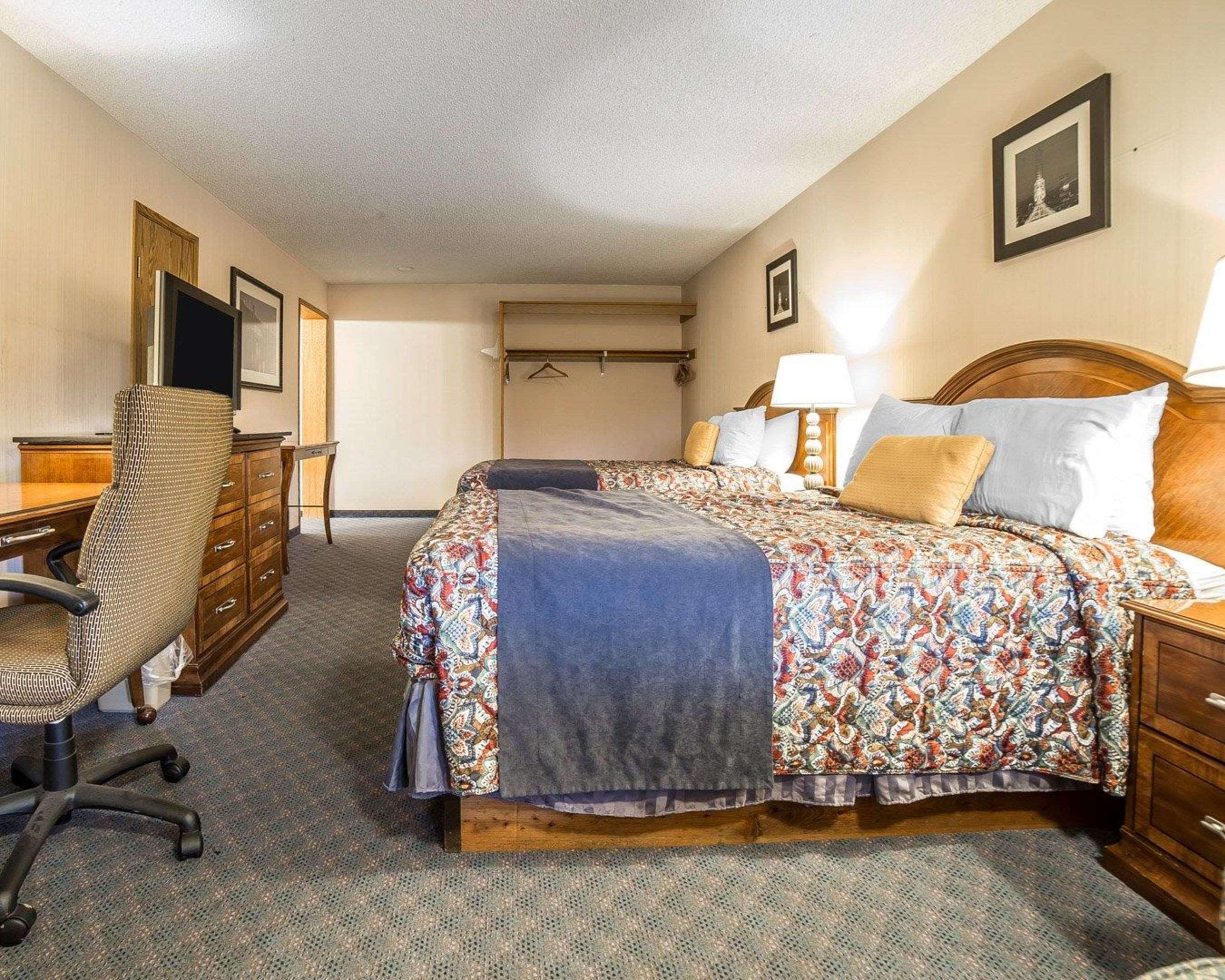 Rodeway Inn Бейкър Сити Екстериор снимка