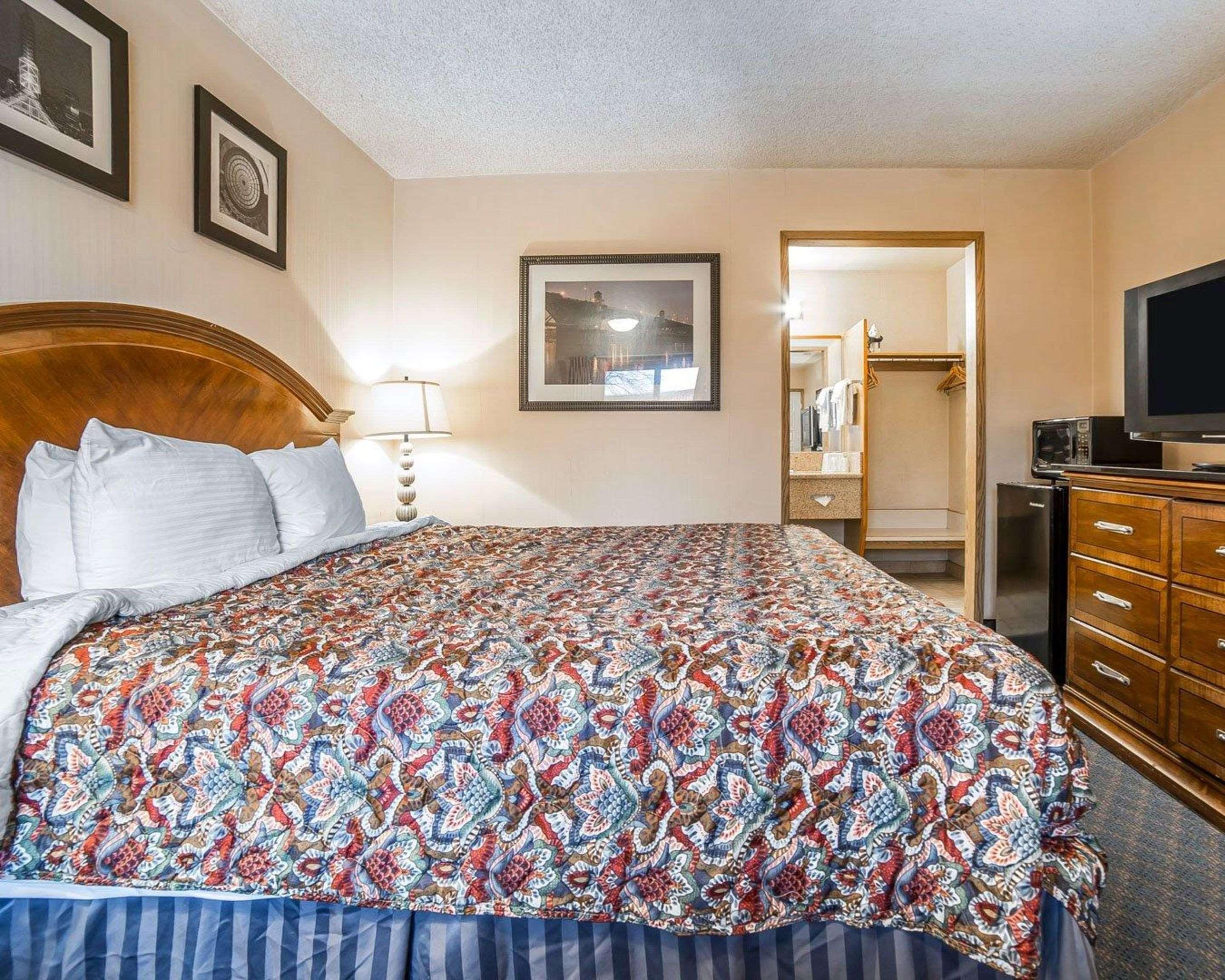 Rodeway Inn Бейкър Сити Екстериор снимка