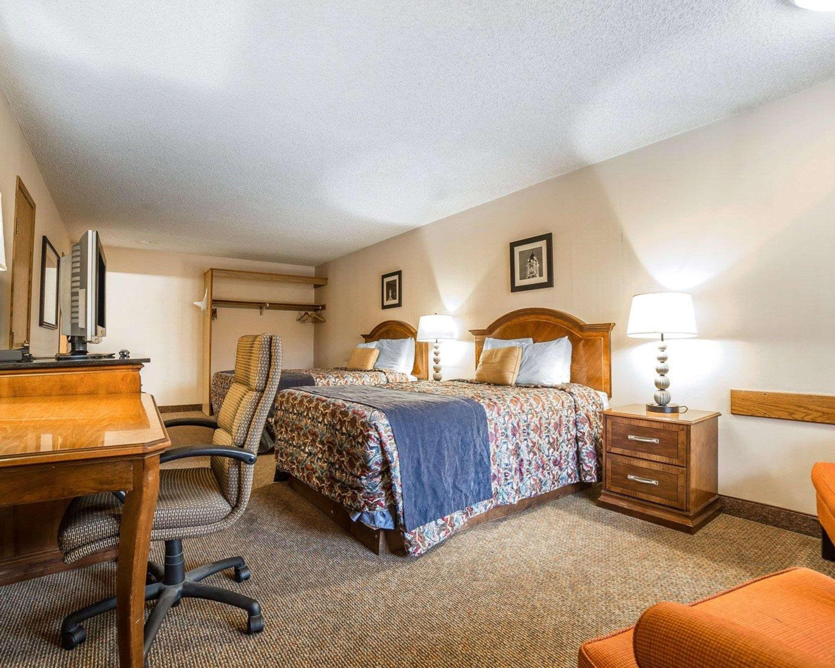 Rodeway Inn Бейкър Сити Екстериор снимка