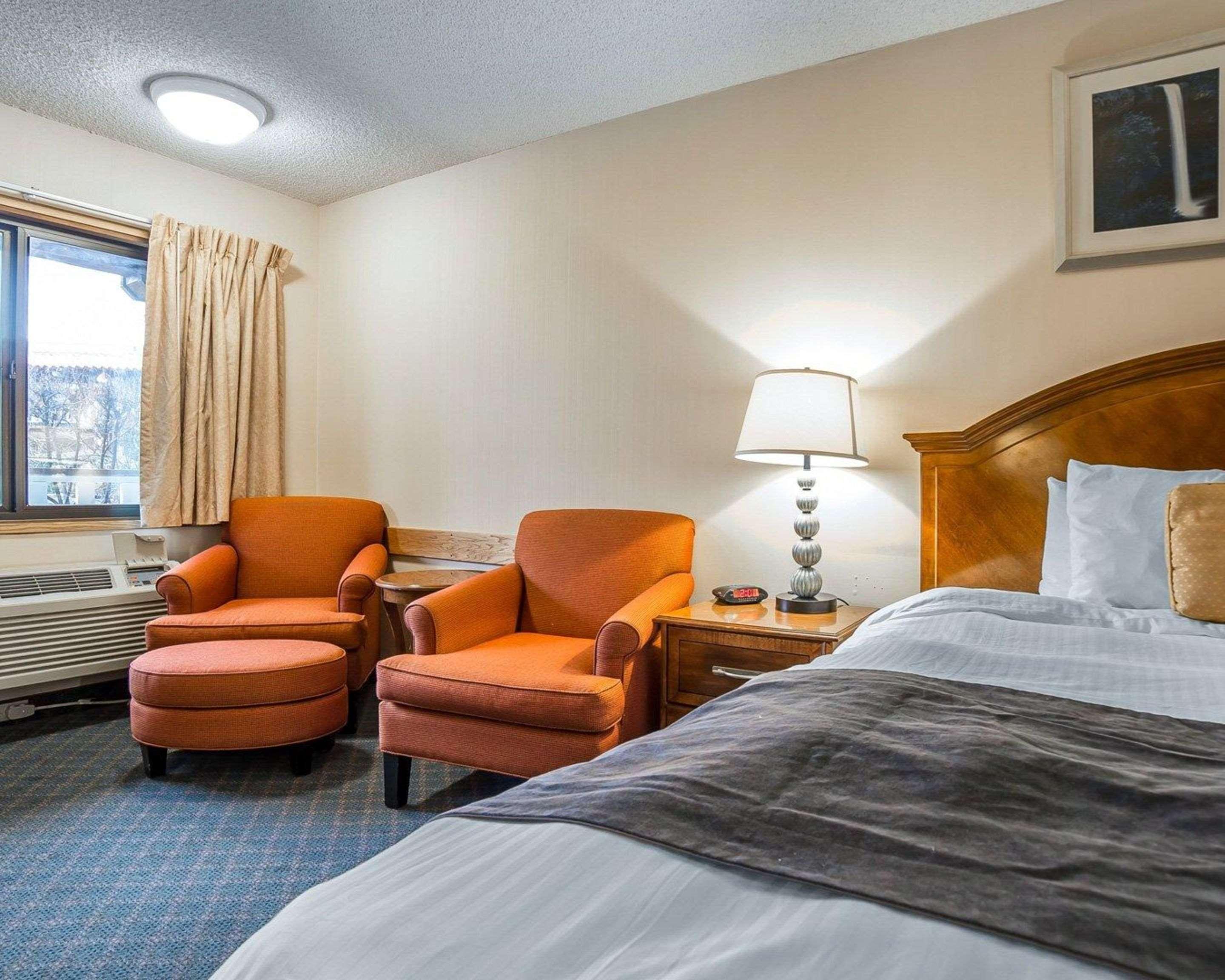 Rodeway Inn Бейкър Сити Екстериор снимка