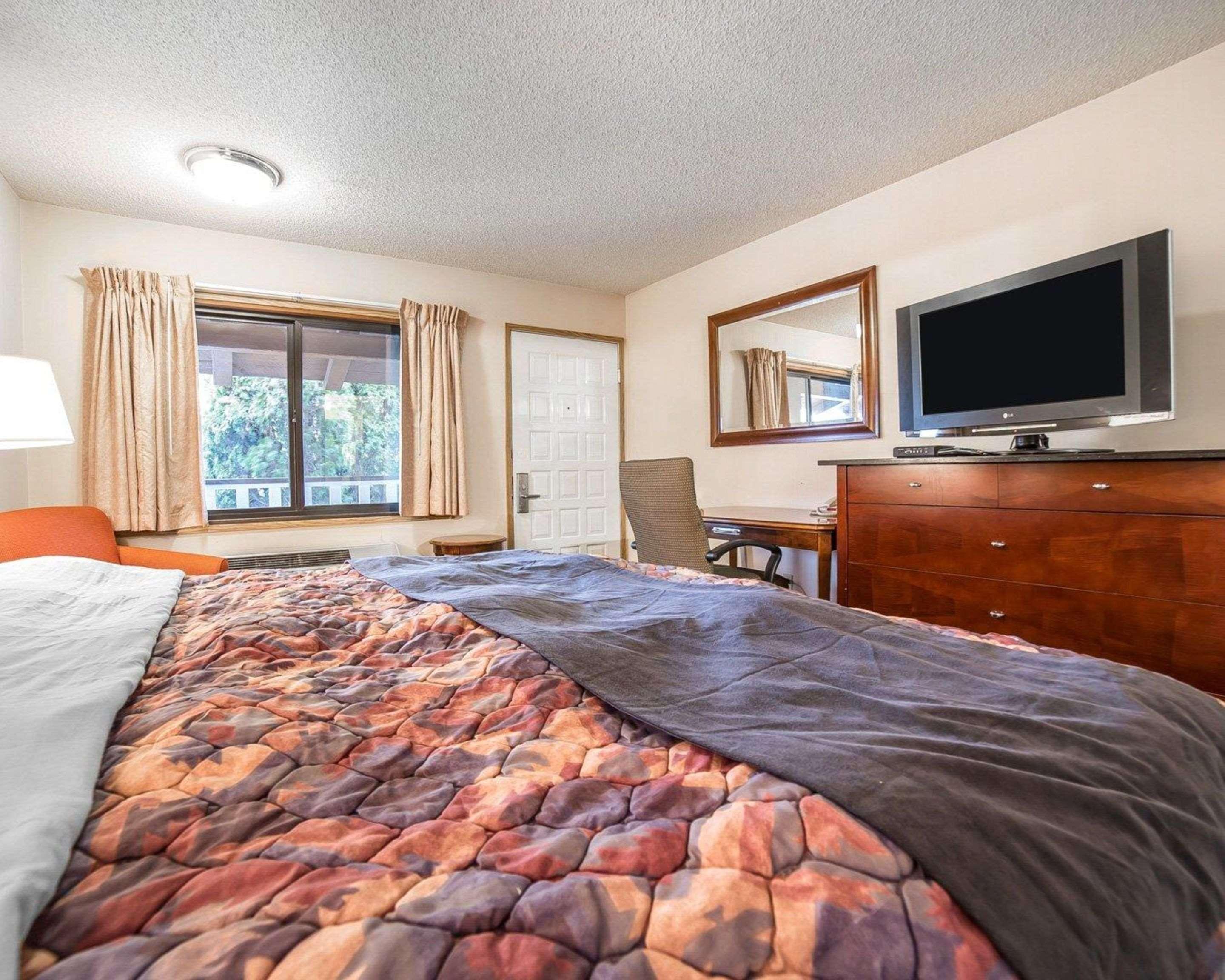 Rodeway Inn Бейкър Сити Екстериор снимка